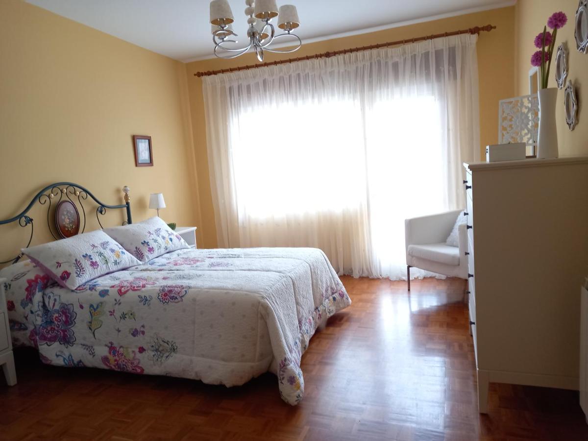 Apartament Piso Amplio A 100 M De La Playa Foz Zewnętrze zdjęcie