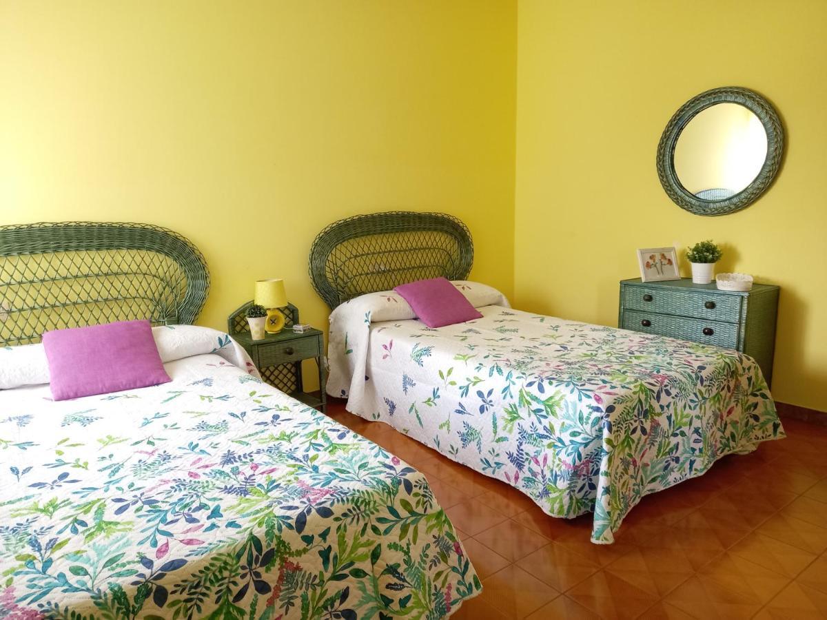 Apartament Piso Amplio A 100 M De La Playa Foz Zewnętrze zdjęcie